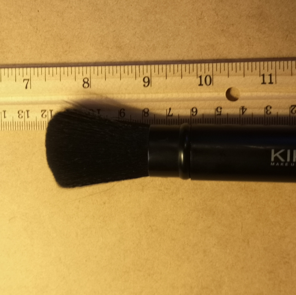 Kiko Travel Brush